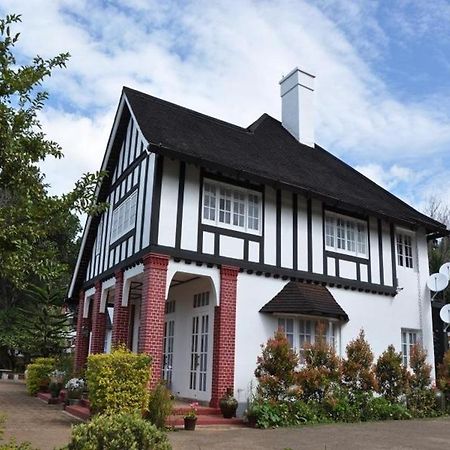 Royal Kalaw Hills Resort Exteriör bild