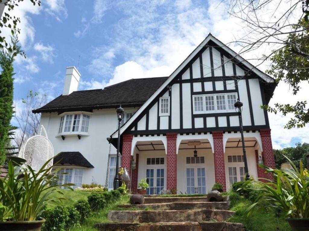 Royal Kalaw Hills Resort Exteriör bild