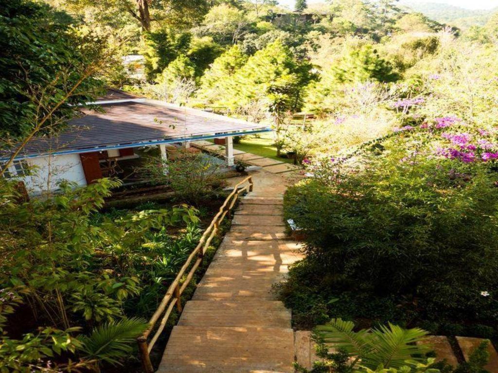 Royal Kalaw Hills Resort Exteriör bild
