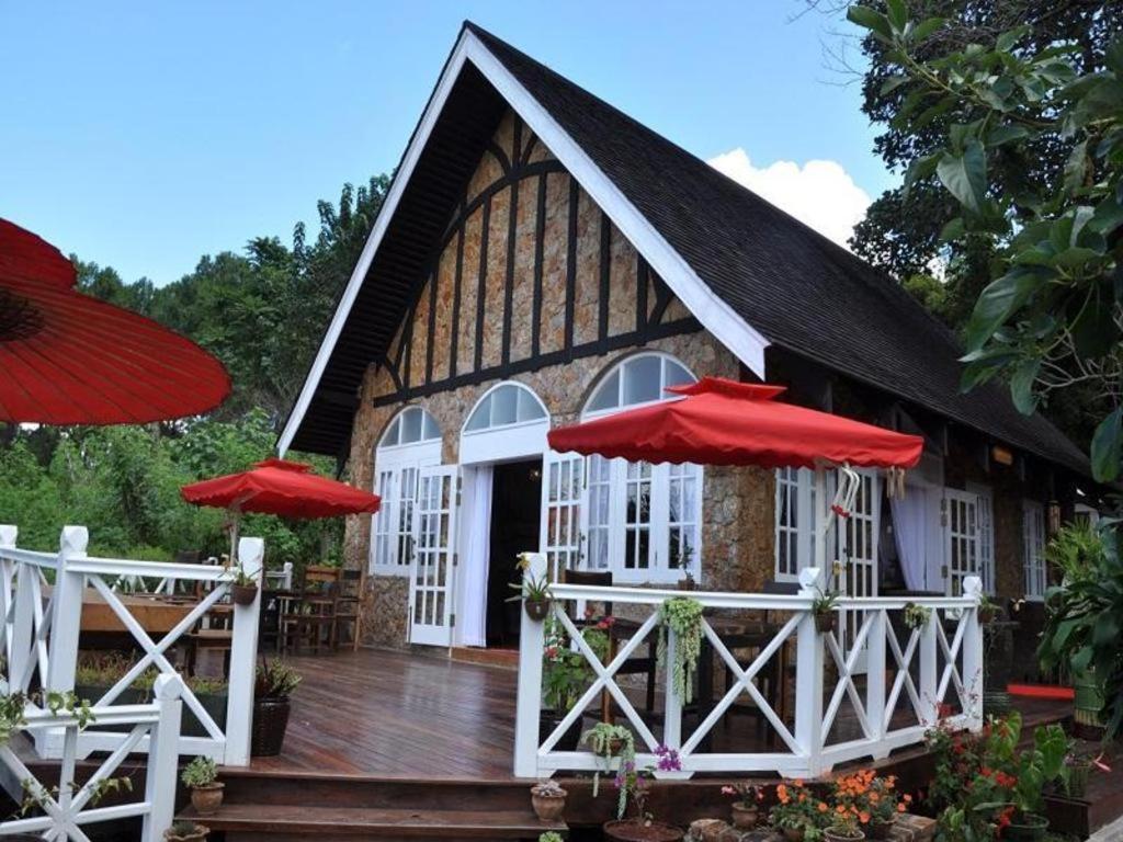 Royal Kalaw Hills Resort Exteriör bild