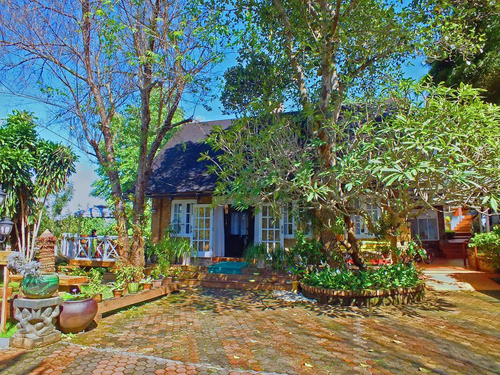 Royal Kalaw Hills Resort Exteriör bild